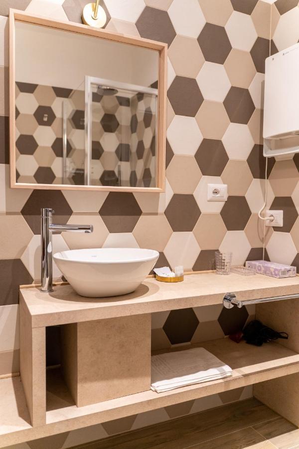 Mama House Hotel Milano Eksteriør billede